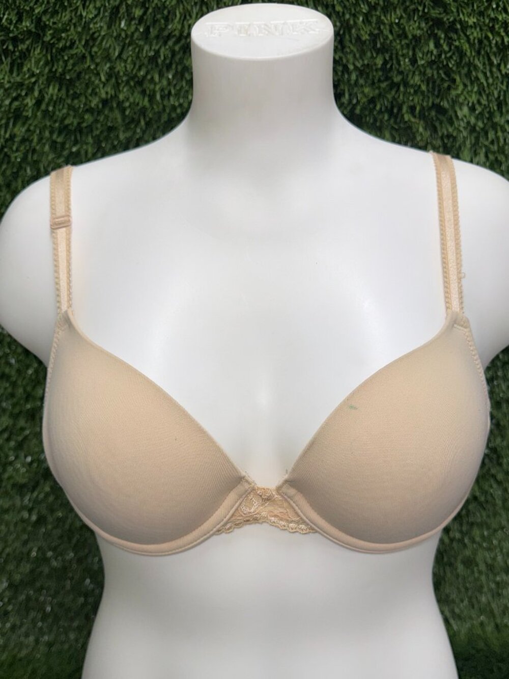 PRE-OWNED FRENCH GARDEN SEAMLESS TSHIRT BRA SZ 34B